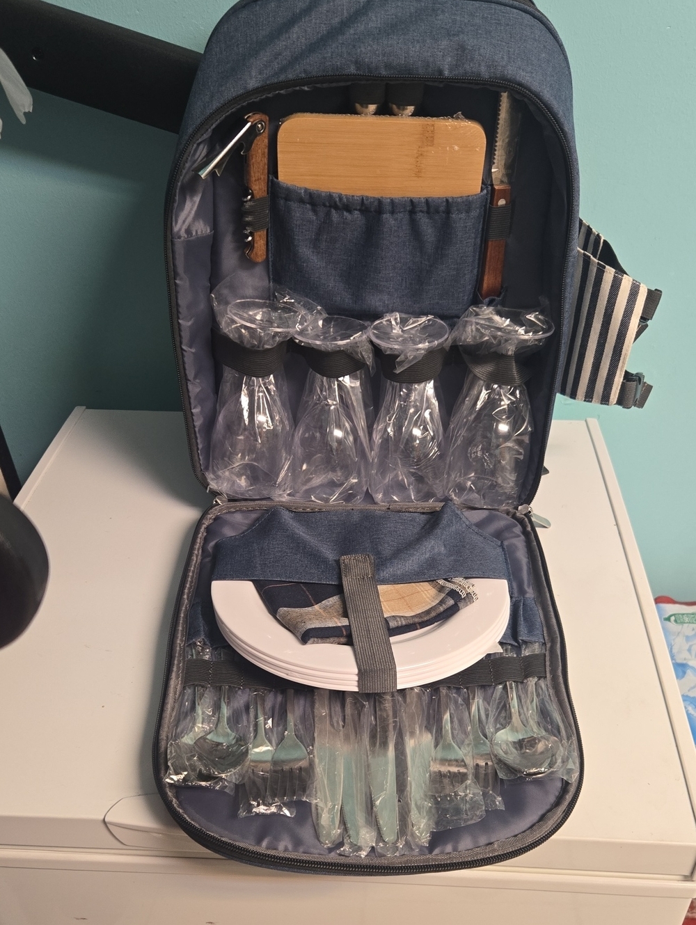 Insulated Blue Picnic Backpack Set with Tableware
